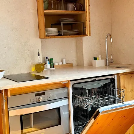 Samesame Living * ליסבון
